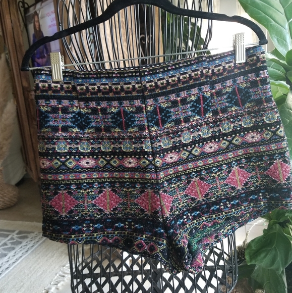 Ecote shorts size 10 Bohemian tapestry - Picture 5 of 16